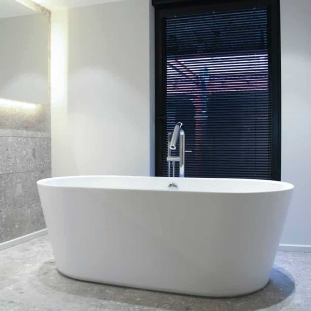 Garden tub in the middle of the room
